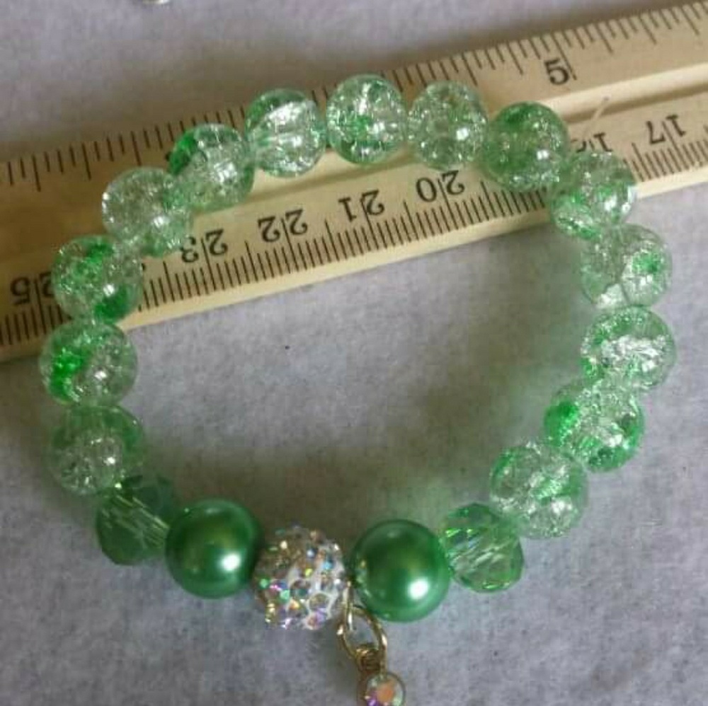 7" Stretch Bracelet green